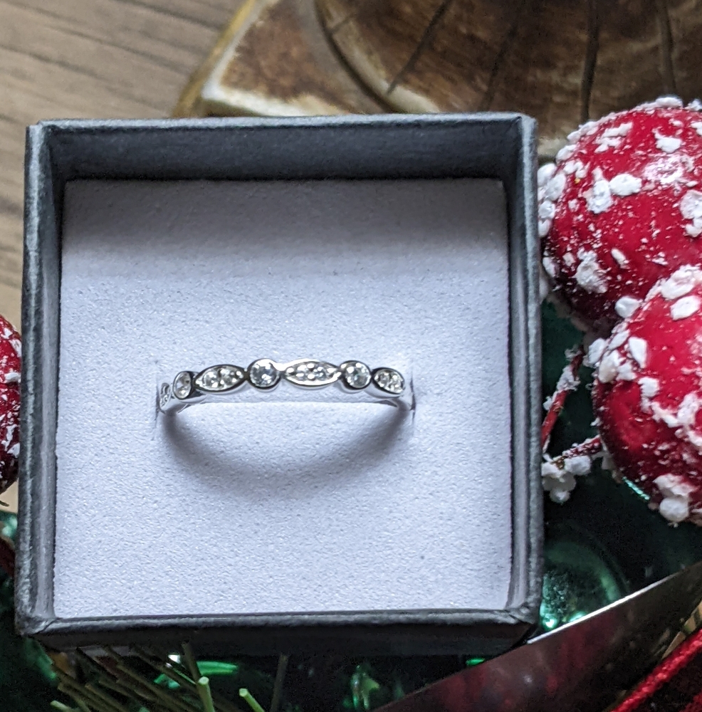 Geometric Eternity Ring - Picture 2 of 4